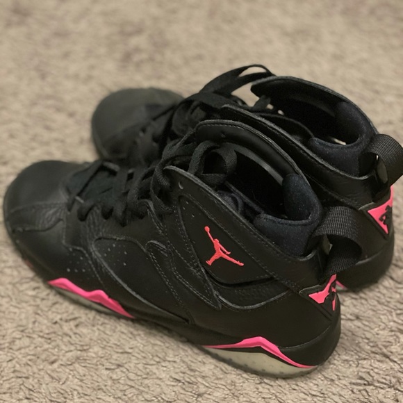 Jordan 7 Retro Black Hyper Pink - Picture 2 of 2